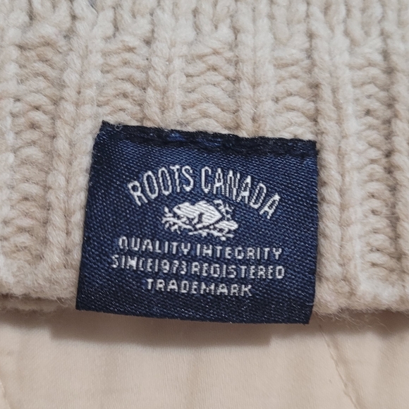 💜2 for $10💜Bundle and save. One of a kind sweater with hand woven details. - Picture 5 of 10